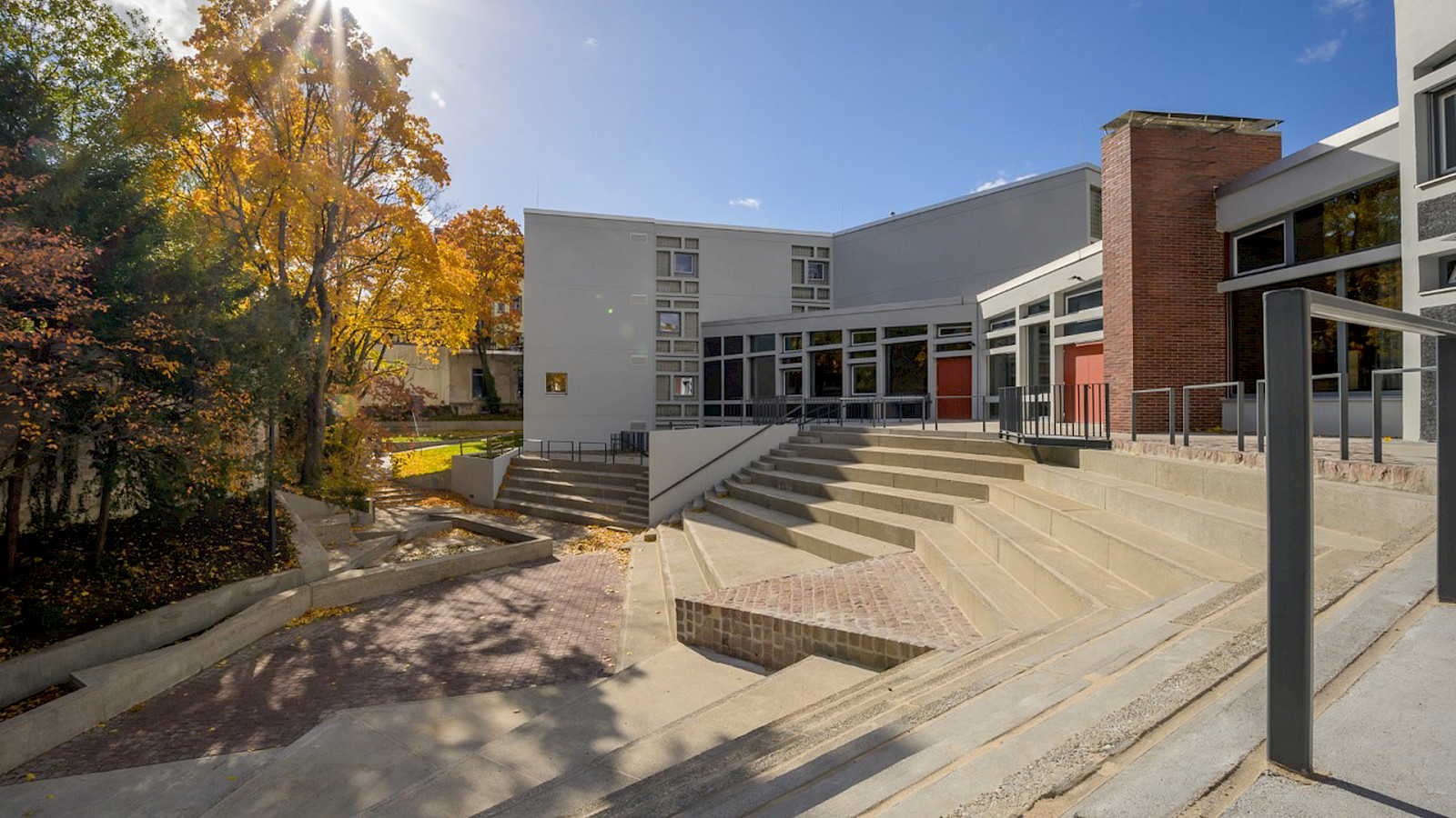 Neues Haus der Jugend © Marc Doradzillo