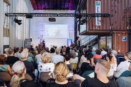 Tim Dornaus | © JUNG